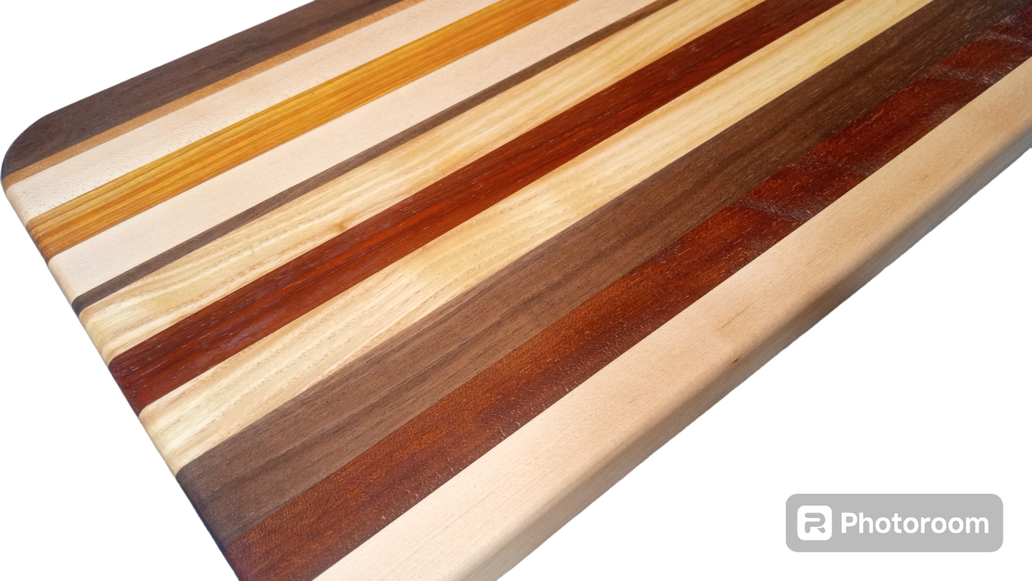 Hardwood Cutting Board,Medium sized 9-3/4 x16"